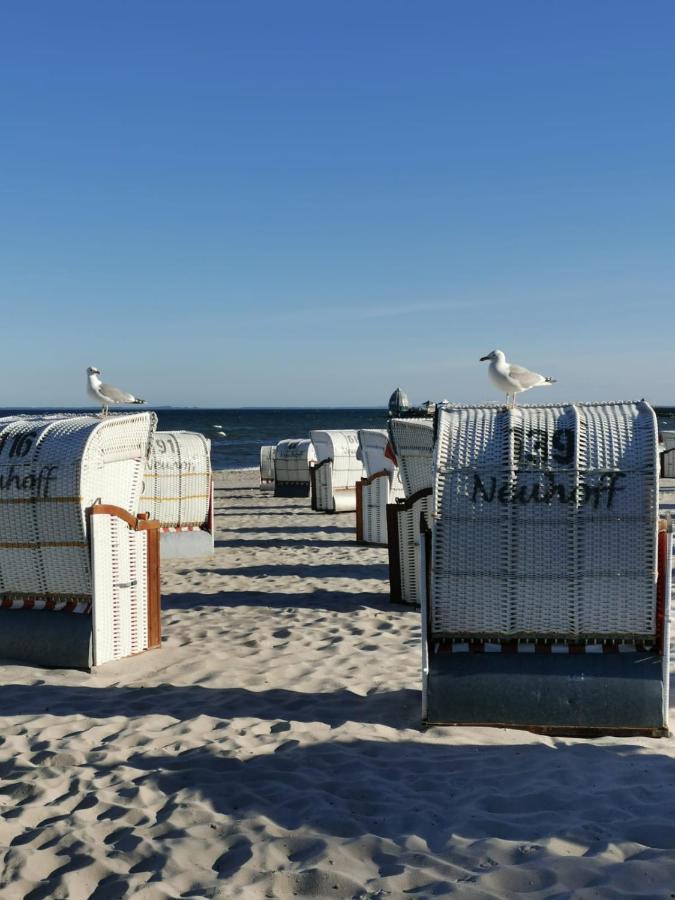 Wohnung Sonnenschein Inkl Strandkorb Vom 01 05-01 10 Grömitz Esterno foto